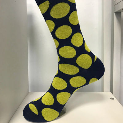 Frühlingszeit Rot lila Druck Kämmte Baumwolle Polyester Spandex Faser Socken für Männer