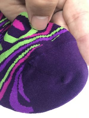 Winterkämmte Baumwollsocken Farbenreiche Feste Verrücktes Lustiges 360-Druck Männer Frauen 5% Spandex