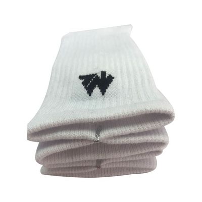 Mittlere Dicke Alle Jahreszeiten Crew Länge Weiße Sportsocken Anti-Slip Strick Beauty Socks