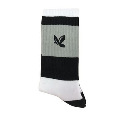 Atemberaubende, rutschfeste, geschnitzte, schweißabsorbierende, gekämmte Baumwoll-Sportsocken für Yoga