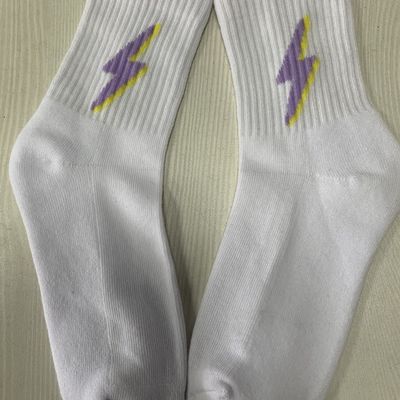Casual Socks für Frauen Custom Color Logo OEM Kämmt Baumwolle Halbschleife Knöchel niedliche Socken