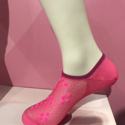 Weibliche Solid Color Custom Logo Oem Mode Komfortable 100% Nylon Socken in Navy Wein