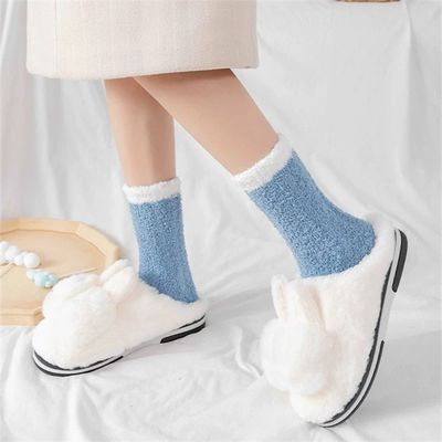 Custom Design Warm Coral Fleece Bodensocken für Frauen Nicht abrasiv und nachhaltig
