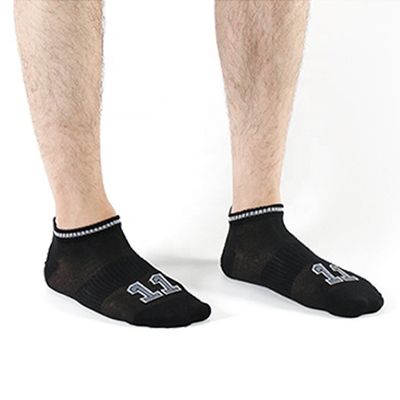Custom Logo Nicht rutschende Schuhe für Männer in weißer schwarzer dünner Baumwolle für den Sommer