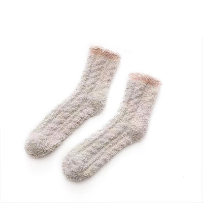 Tägliche Socken Atmungssicher Korallenfleece Boden Gemütliche Socken mit Nadeldetektion NO