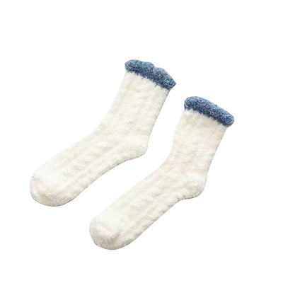 Tägliche Socken Atmungssicher Korallenfleece Boden Gemütliche Socken mit Nadeldetektion NO