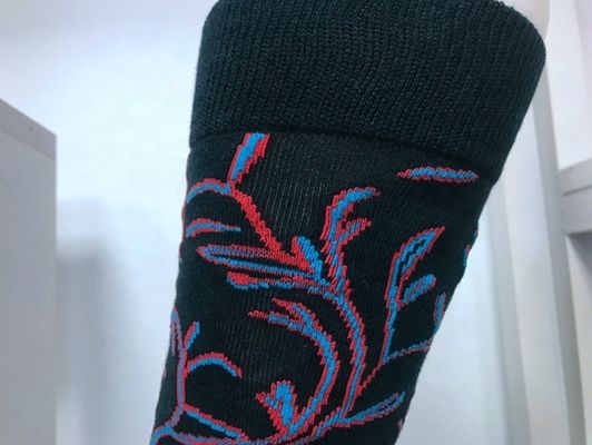 Lange Socken für Männer aus 5% Spandex und farbenfrohen Designs