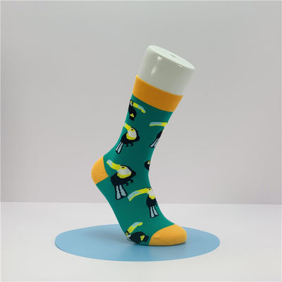 Farbenfrohe Jacquard-Antibakteriensocken perfekt für das tägliche Muss der Frau