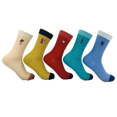 Unterstützung 7 Tage Musterbestellungszeit Regelmäßiger Stil Custom Männer Frauen Sportsocken
