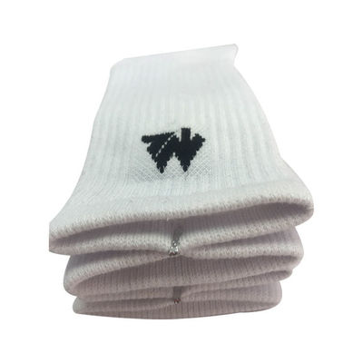 Sportliche Kindersocken aus Baumwolle mit mittlerer Dicke
