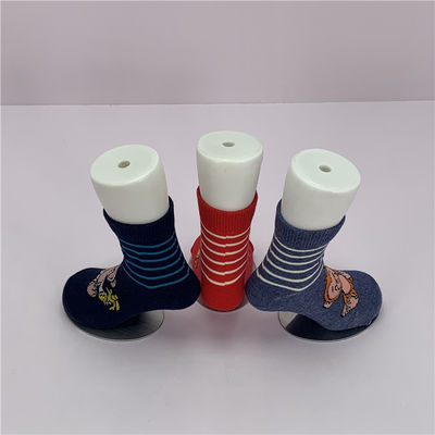 70%Baumwolle 28%Polyester 2%Spandex High-Gestrickte Knöchel Jungen Socken für Baby täglichen Komfort