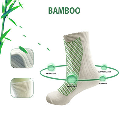 Normaler Stil Weiße Loafer Socken für Frauen Feuchtigkeitsentnahme Atmung Absorption