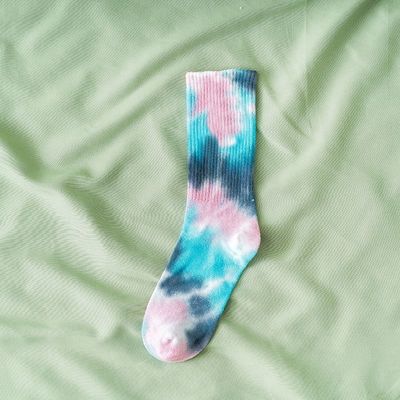 Regelmäßiger Stil Tie Dye Long Tube Unisex Socken mit Baumwolle Polyester Spandex Material
