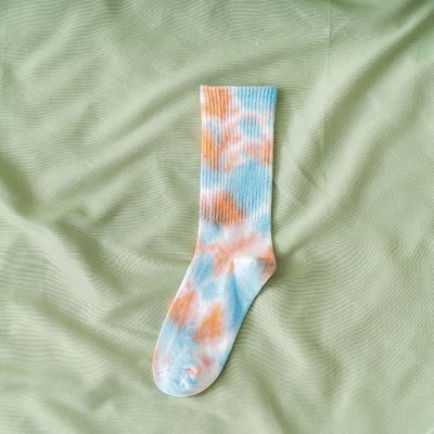 Regelmäßiger Stil Tie Dye Long Tube Unisex Socken mit Baumwolle Polyester Spandex Material