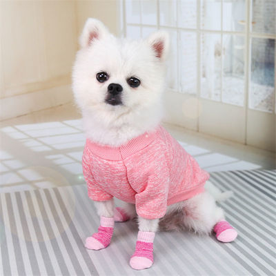 Bleiben Sie modisch und gemütlich mit diesen rosa/blauen Hundesocken, die Sie in der Wintersaison unbedingt tragen müssen