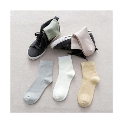 Regelmäßiger Stil Massivmuster Winter-Baumwollsocken für Frauen Strickmaterial aus Bambus