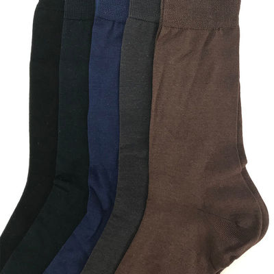 Geschlecht Männer Businesssocken Atmungsgelegte Baumwollsocken für den Herbst
