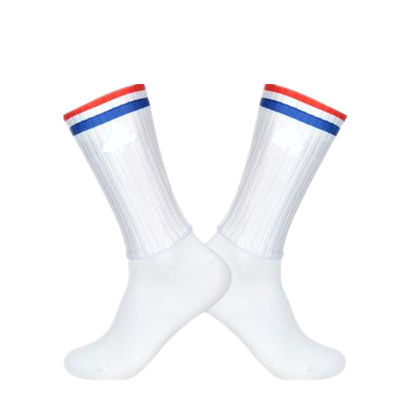Polyamid- und Spandex-Material Regular Style Sportsocken für Männer für den aktiven Lebensstil