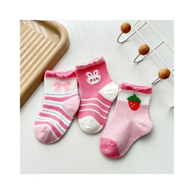 Liebenswerte Baby Socken 0-3 Monate in weichem Baumwollmaterial