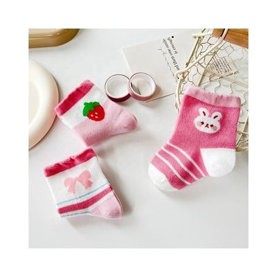 Liebenswerte Baby Socken 0-3 Monate in weichem Baumwollmaterial