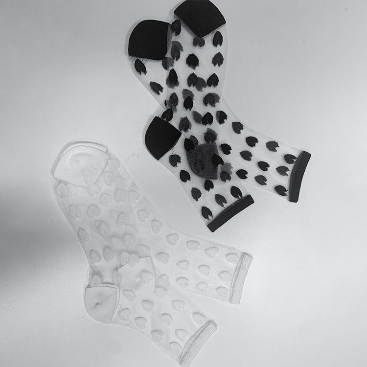 Stylische Durchschauersocken für Frauen Anpassungsfähige europäische Größe 36-39 und Liebesmuster