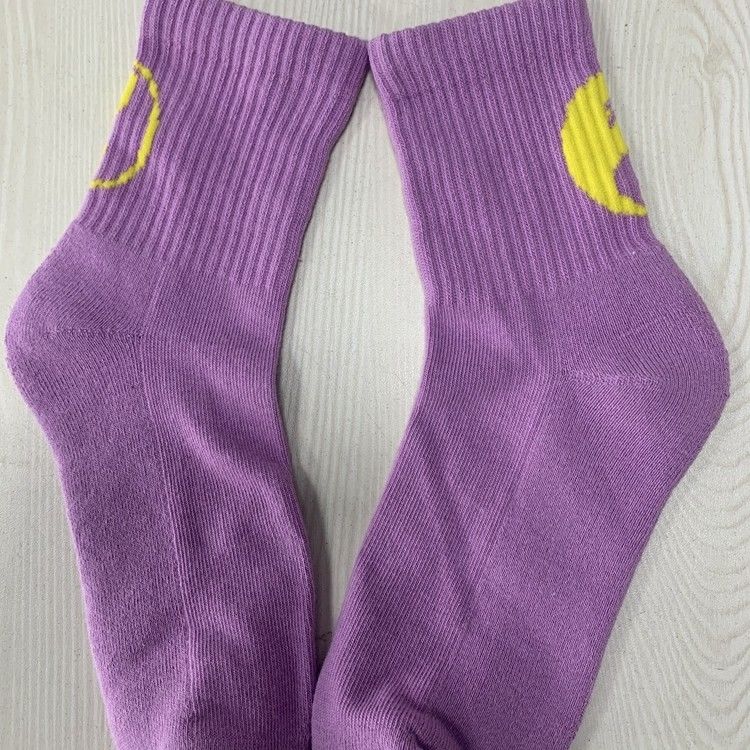 Casual Socks für Frauen Custom Color Logo OEM Kämmt Baumwolle Halbschleife Knöchel niedliche Socken