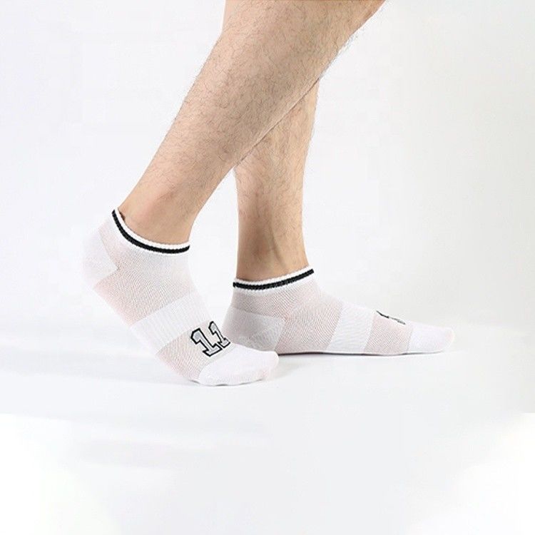 Custom Logo Nicht rutschende Schuhe für Männer in weißer schwarzer dünner Baumwolle für den Sommer