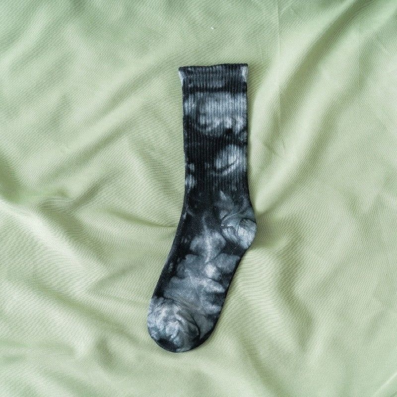 2000 Paare pro Farbe Personalisierte Krawattenfarbe Sportsocken aus Baumwoll-Spandex-Material